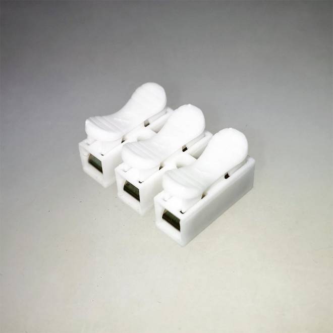 Verbindungsklemme mit Federmechanismus 3-polig